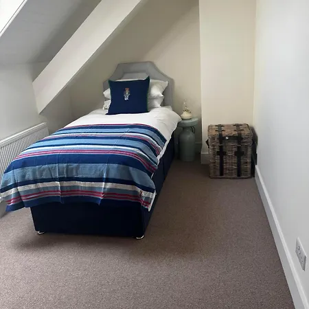 Anchor & Nest - Holiday home *