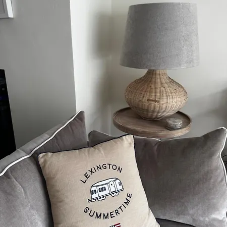 Anchor & Nest - Feriehus Kinsale